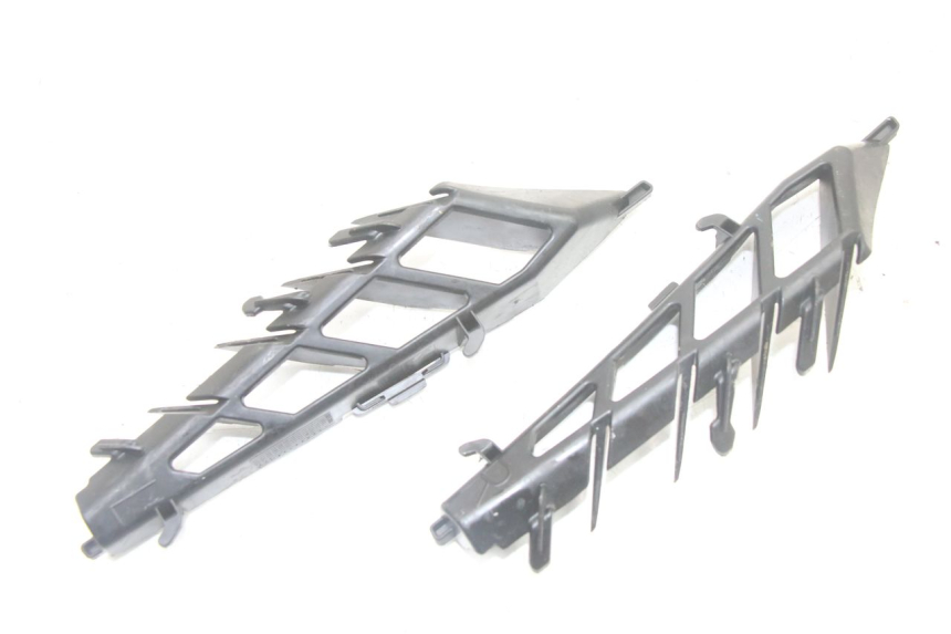 photo de CACHE CHASSIS LATERAL PEUGEOT SPEEDFIGHT 3 LC 2T 50 (2009 - 2015) - Vue principale