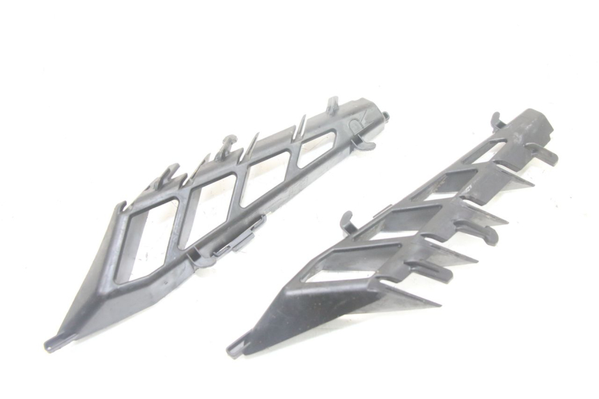 photo de CACHE CHASSIS LATERAL PEUGEOT SPEEDFIGHT 3 LC 2T 50 (2009 - 2015) - Détail de la pièce