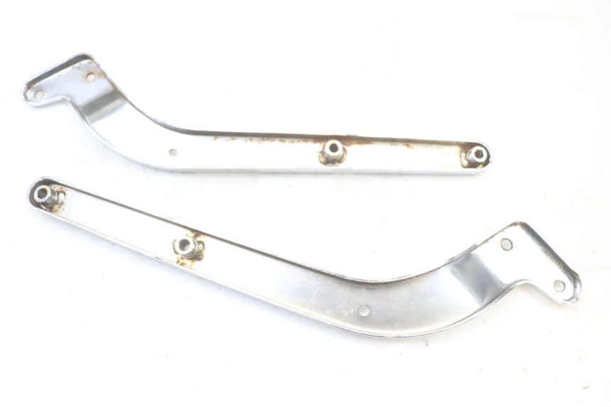 photo de CACHE CHASSIS LATERAL REGAL RAPTOR SPYDER 125 (2010 - 2018) - Vue d’ensemble