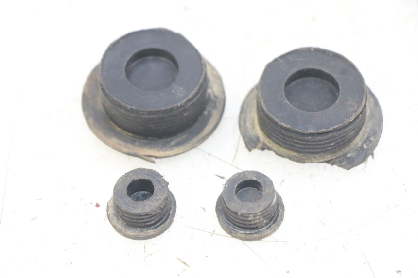 photo de CACHE CHASSIS LATERAL APOLLO RFZ 150 - Zoom état d’usage