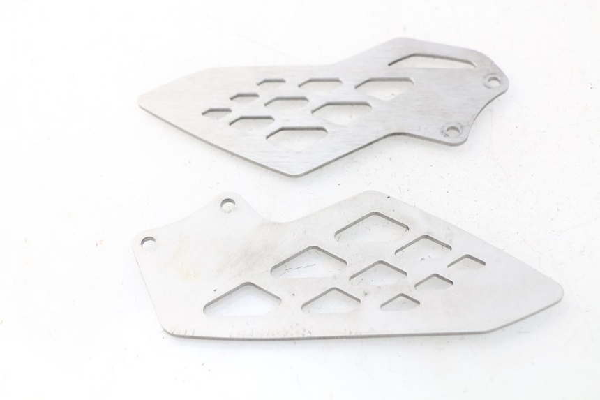 photo de CACHE CHASSIS LATERAL BMW S RR ABS S1000RR 1000 (2009 - 2011) - Vue principale