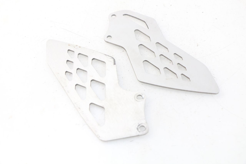 photo de CACHE CHASSIS LATERAL BMW S RR ABS S1000RR 1000 (2009 - 2011) - Détail de la pièce