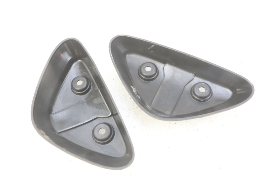 photo de CACHE CHASSIS LATERAL MBK STUNT NAKED 50 (2004 - 2018) - Détail de la pièce