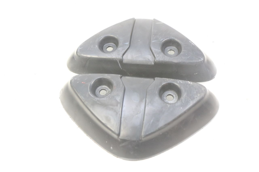 photo de CACHE CHASSIS LATERAL MBK STUNT NAKED 50 (2004 - 2018) - Zoom état d’usage