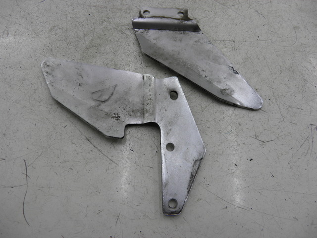 photo de CACHE CHASSIS LATERAL SUZUKI GS GSE 500 (2001 - 2003) - Autre angle de vue