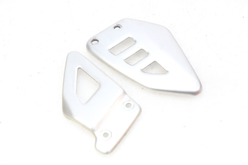 photo de CACHE CHASSIS LATERAL SUZUKI SV N 650 (1999 - 2002) - Vue principale