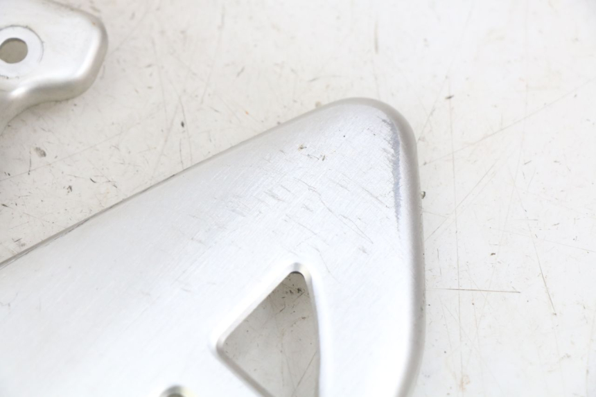 photo de CACHE CHASSIS LATERAL SUZUKI SV N 650 (1999 - 2002) - Détail de la pièce