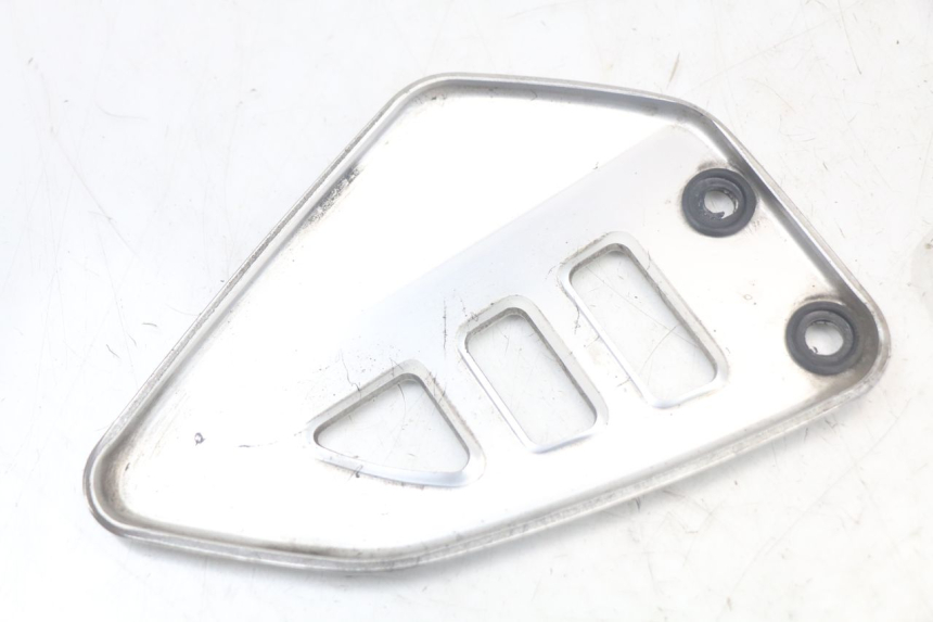 photo de CACHE CHASSIS LATERAL SUZUKI SV N 650 (1999 - 2002) - Autre angle de vue
