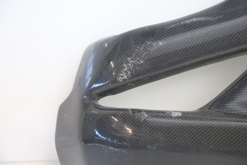 photo de CACHE CHASSIS LATERAL SUZUKI SV S 650 (2003 - 2009) - Zoom état d’usage