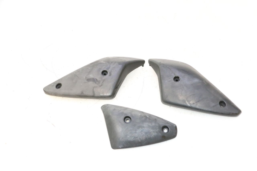 photo de CACHE CHASSIS LATERAL PEUGEOT TKR TREKKER FURIOUS 50 (2005 - 2014) - Autre angle de vue