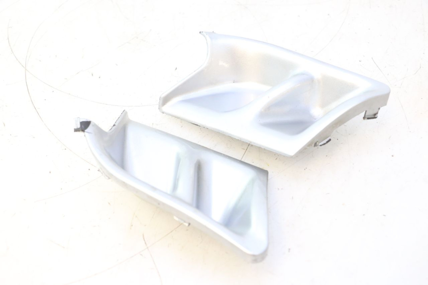 photo de CACHE CHASSIS LATERAL PIAGGIO TYPHOON 50 (1993 - 1999) - Détail de la pièce