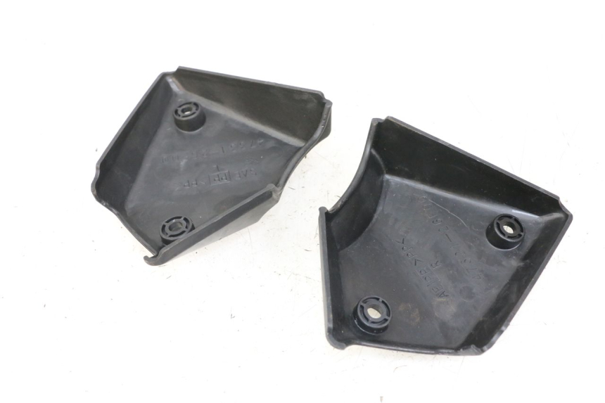 photo de Side frame cover SUZUKI VL INTRUDER 125 (2004 - 2007) - Zoom état d’usage