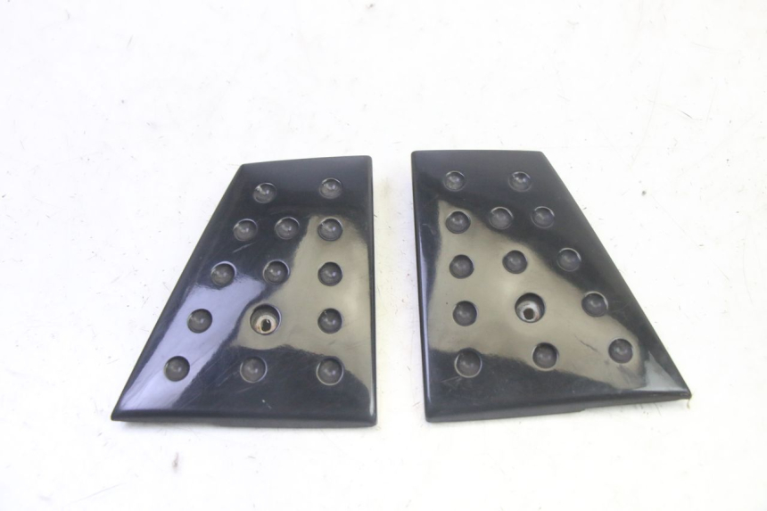 photo de CACHE CHASSIS LATERAL PIAGGIO XEVO - X EVO 125 (2007 - 2017) - Détail de la pièce