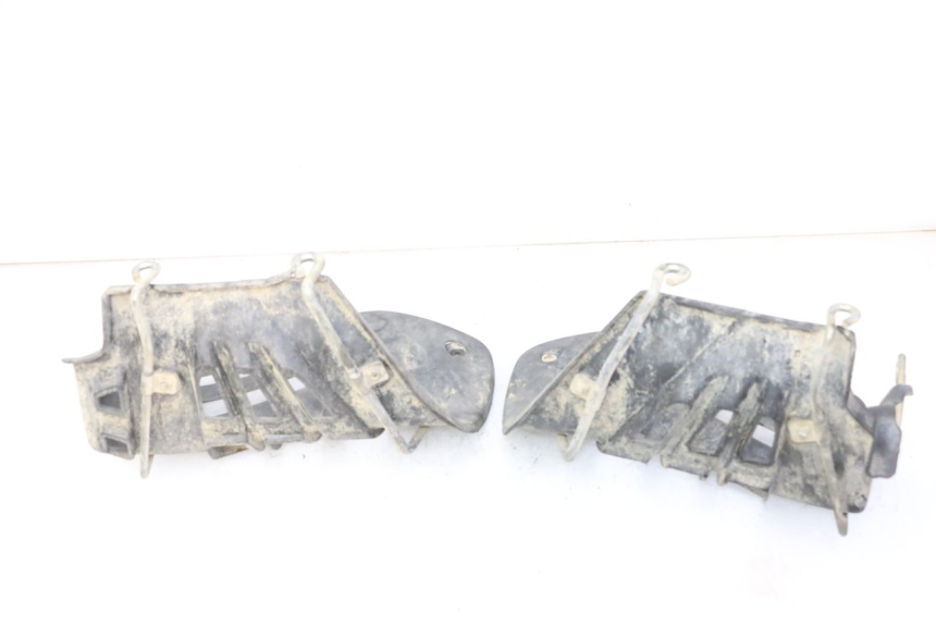 photo de CACHE CHASSIS LATERAL YAMAHA YFM R RAPTOR 250 (2008 - 2014) - Points de fixation