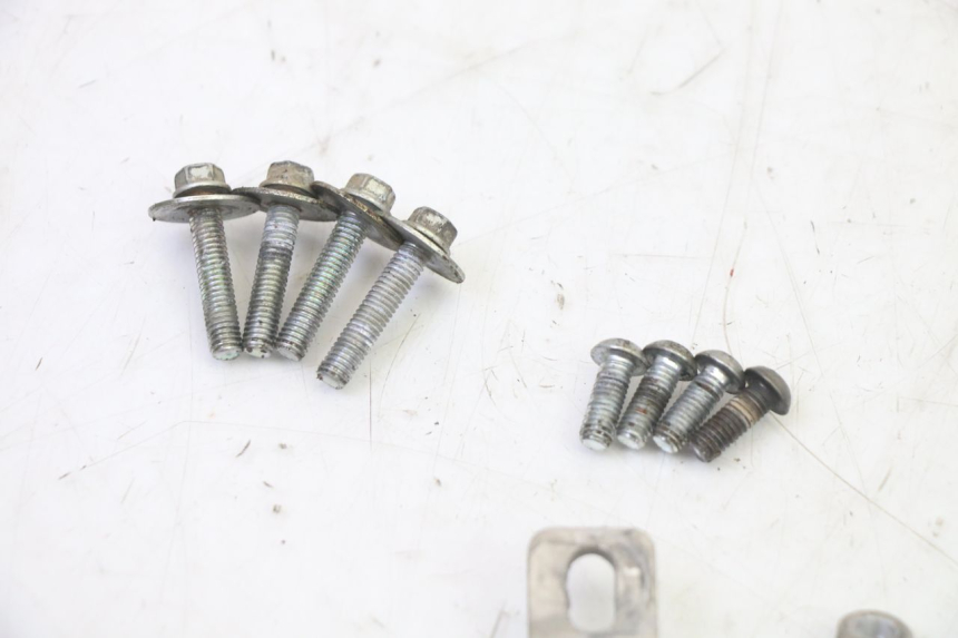 photo de CACHE CHASSIS LATERAL YAMAHA YZ-F YZF 250 (2014 - 2018) - Autre angle de vue