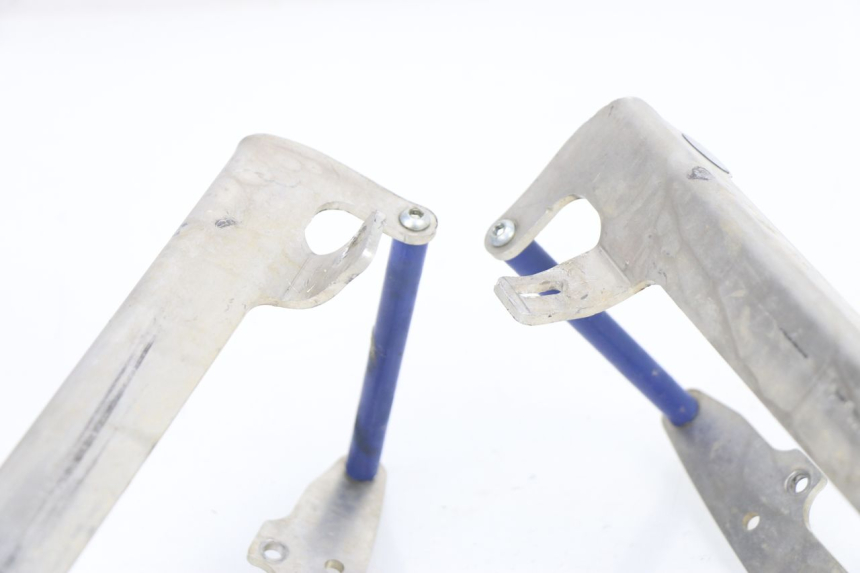 photo de CACHE CHASSIS LATERAL YAMAHA YZF YZ-F 450 (2006 - 2009) - Zoom état d’usage