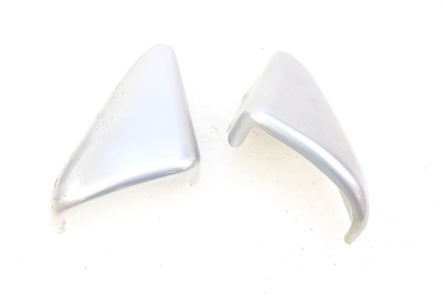 photo de CACHE CHASSIS LATERAL KAWASAKI ZEPHYR 1100 ( - 1995) - Points de fixation