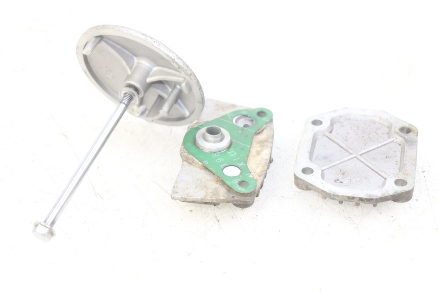 photo de CACHE CULBUTEUR ORION AGB37 CRF1 DIRT BIKE 125 (2013 - 2021) - Détail de la pièce