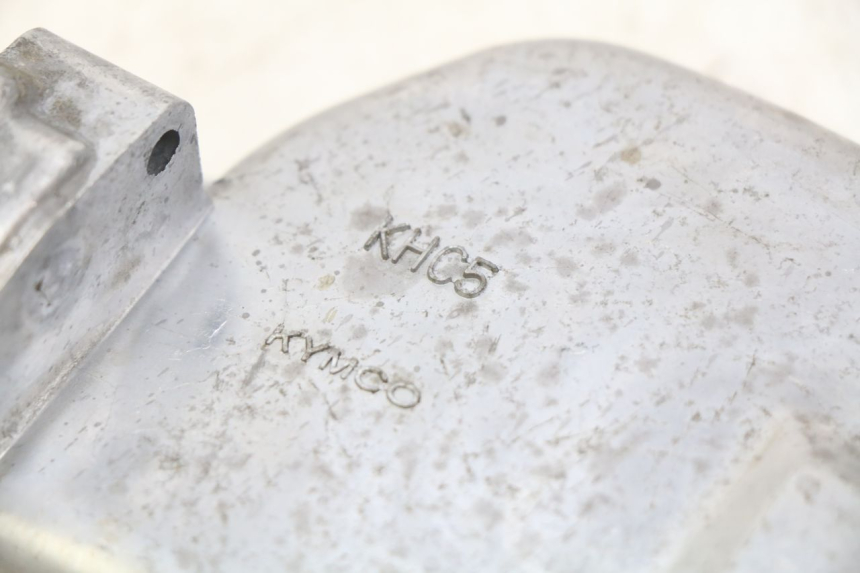 photo de CACHE CULBUTEUR KYMCO AGILITY 16+ 4T 50 (2018 - 2023) - Gros plan technique