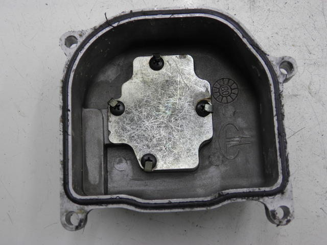 photo de CACHE CULBUTEUR BENZHOU YY50QT31 VINTAGE 50 (2009 - 2012) - Détail de la pièce