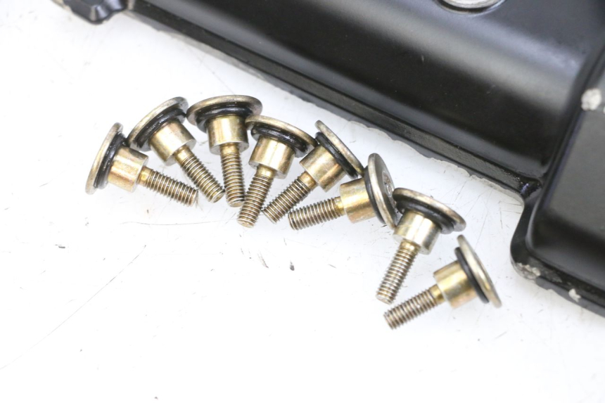 photo de CACHE CULBUTEUR MV AGUSTA BRUTALE R WALLY 910 (2008 - 2008) - Détails caractéristiques