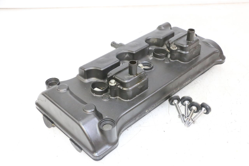 photo de CACHE CULBUTEUR HONDA CB R 1000 (2018 - 2023) - Détail de la pièce