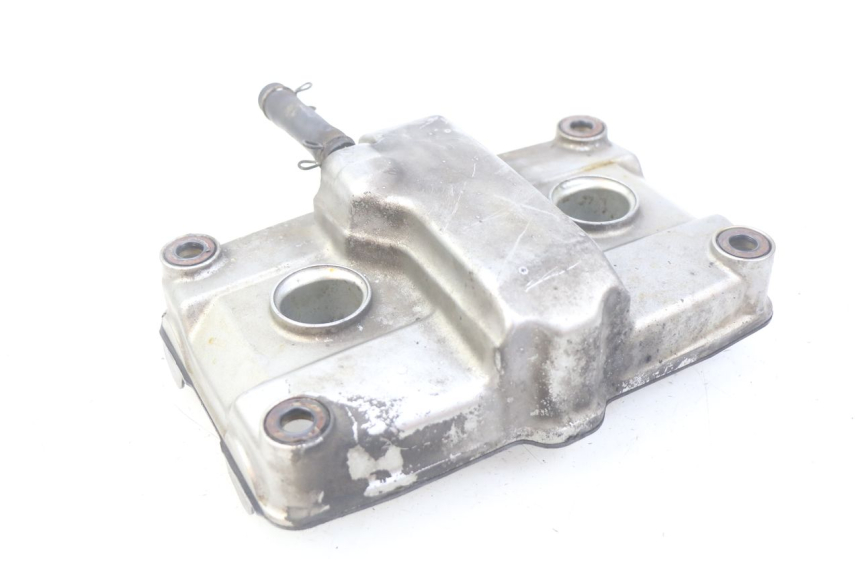 photo de CACHE CULBUTEUR HONDA CBF 500 (2004 - 2007) - Gros plan technique