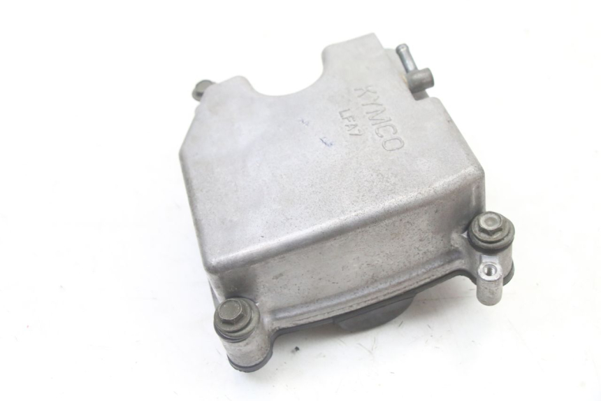 photo de CACHE CULBUTEUR KYMCO DINK STREET 125 (2009 - 2014) - Autre angle de vue