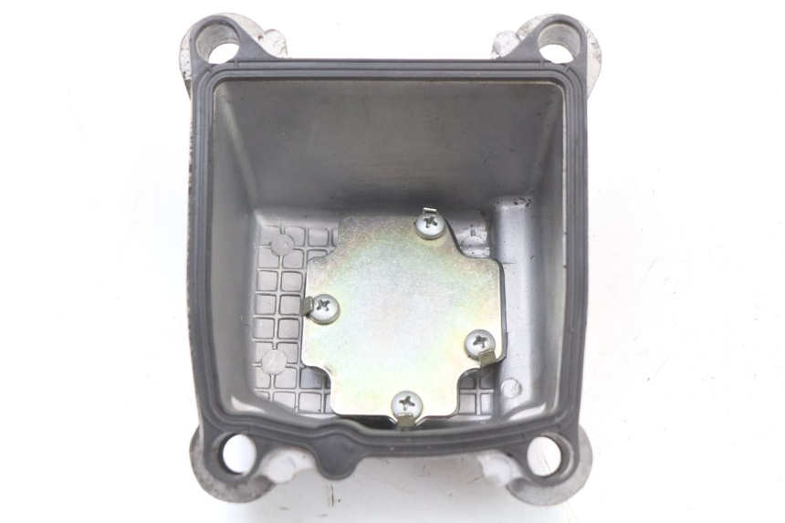 photo de CACHE CULBUTEUR PIAGGIO FLY 4T 50 (2004 - 2010) - Gros plan technique