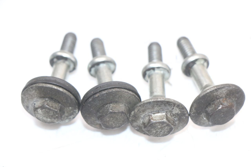 photo de CACHE CULBUTEUR PIAGGIO FLY 4T 50 (2004 - 2010) - Vue d’ensemble