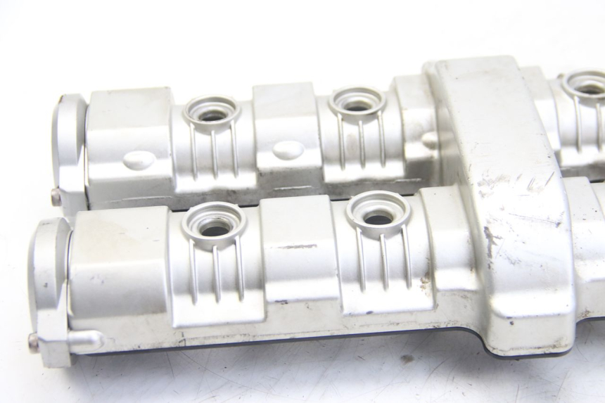 photo de CACHE CULBUTEUR YAMAHA FZS FAZER 600 (2001 - 2003) - Marquages et références