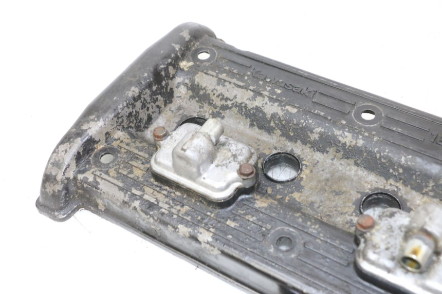 photo de CACHE CULBUTEUR KAWASAKI GTR 1000 (1994 - 2004) - Gros plan technique