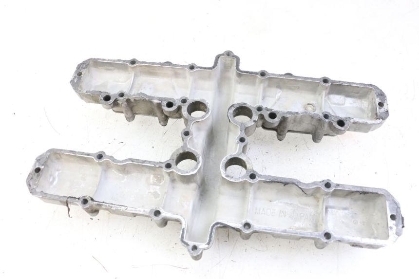 photo de CACHE CULBUTEUR KAWASAKI ZR7 ZR-7 S 750 (1999 - 2004) - Détail de la pièce