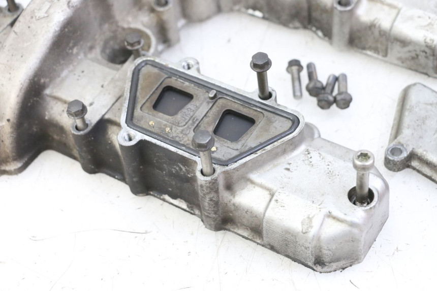 photo de CACHE CULBUTEUR KAWASAKI ZR7 ZR-7 S 750 (1999 - 2004) - État de surface