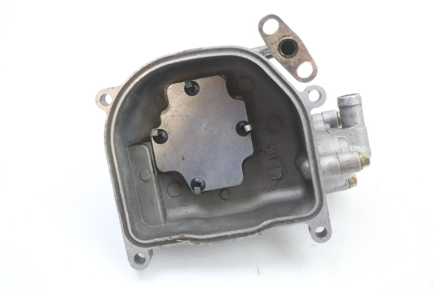 photo de CACHE CULBUTEUR PEUGEOT KISBEE 4T 50 (2010 - 2017) - Vue d’ensemble