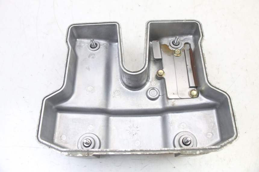 photo de CACHE CULBUTEUR KYMCO XCITING 500 (2007 - 2010) - Gros plan technique