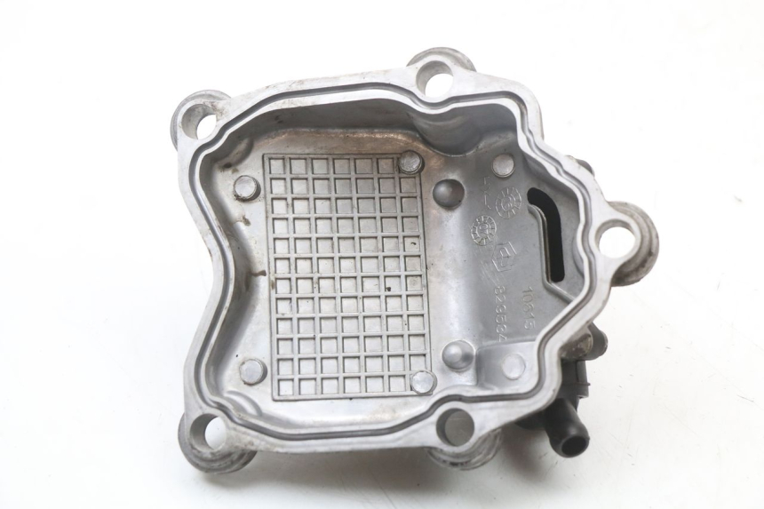 photo de CACHE CULBUTEUR PIAGGIO MP3 125 (2006 - 2014) - Autre angle de vue