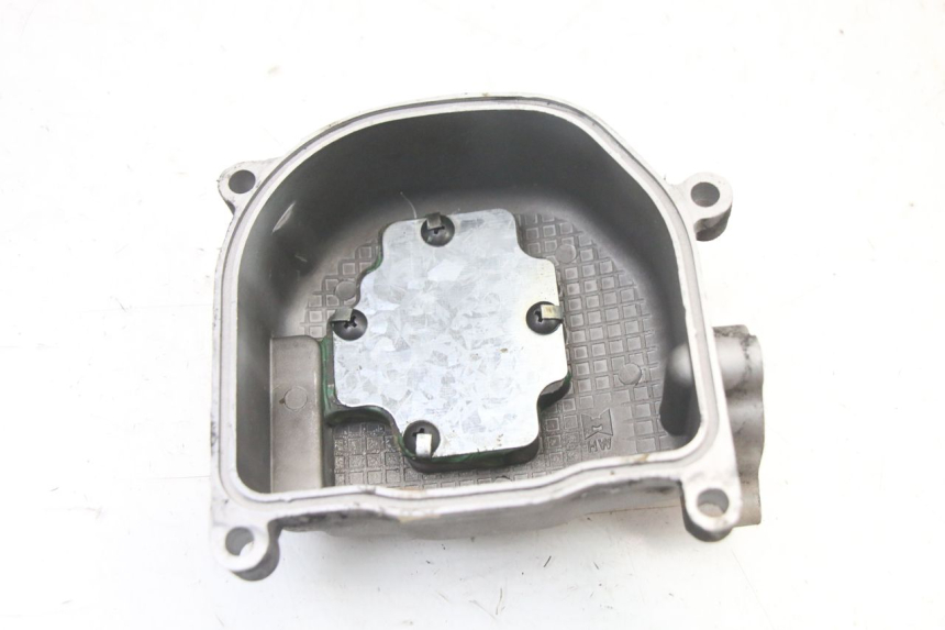 photo de CACHE CULBUTEUR PEUGEOT KISBEE 4T 50 (2018 - 2022) - Autre angle de vue