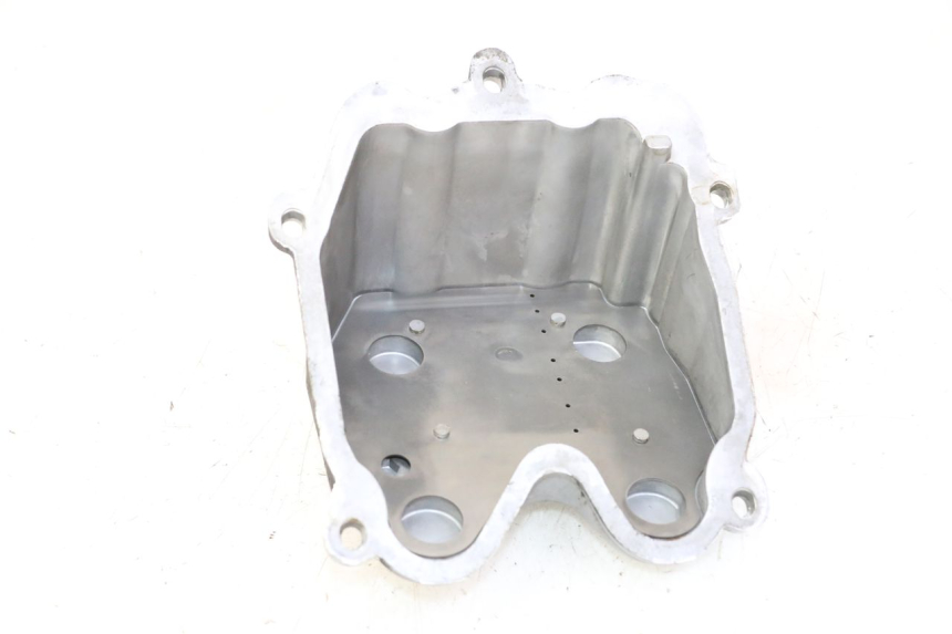 photo de CACHE CULBUTEUR PEUGEOT SATELIS 125 (2006 - 2009) - Détail de la pièce