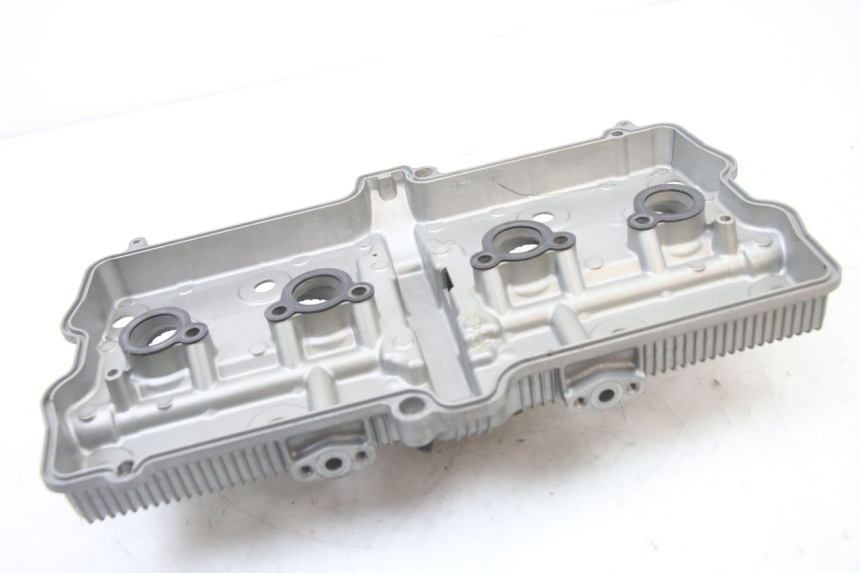 photo de CACHE CULBUTEUR SUZUKI GSF S BANDIT 600 (2000 - 2004) - Points de fixation