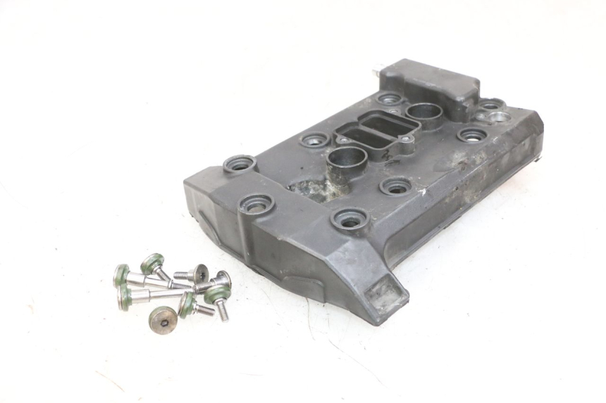 photo de CACHE CULBUTEUR YAMAHA TDM ABS 900 (2002 - 2014) - Autre angle de vue