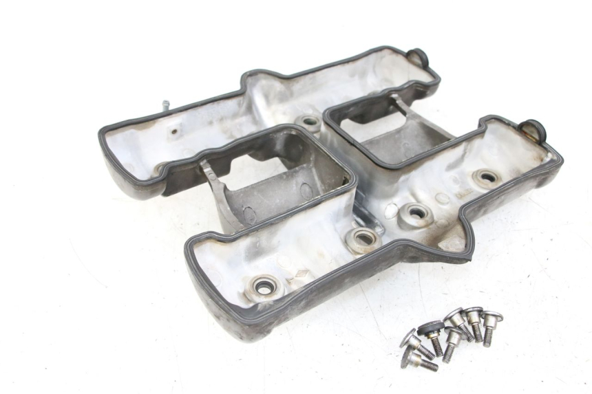 photo de CACHE CULBUTEUR YAMAHA XJ600 XJ DIVERSION 600 (1992 - 1997) - Zoom état d’usage