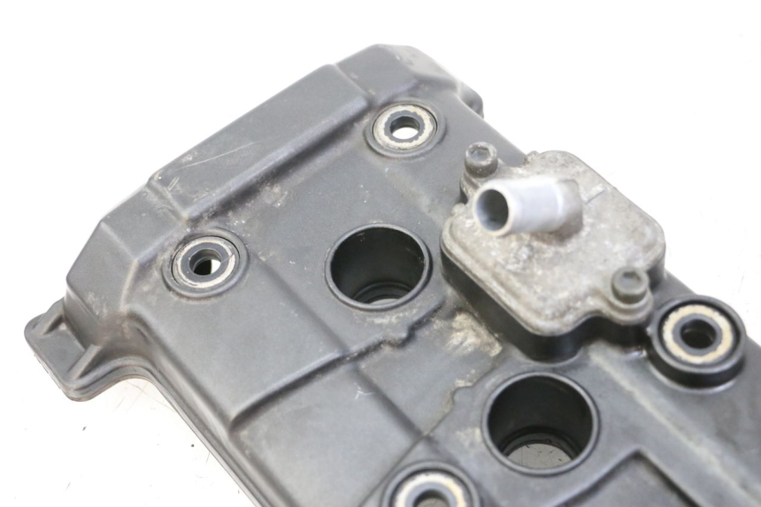 photo de CACHE CULBUTEUR YAMAHA FZ6 FAZER S2 600 (2007 - 2011) - Points de fixation