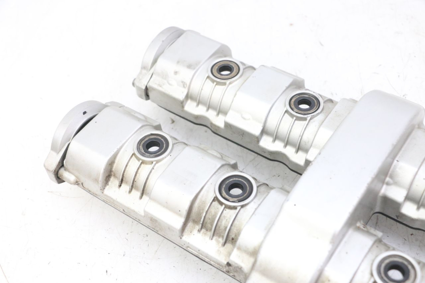 photo de CACHE CULBUTEUR YAMAHA FZS FAZER 600 (2001 - 2003) - Vue produit