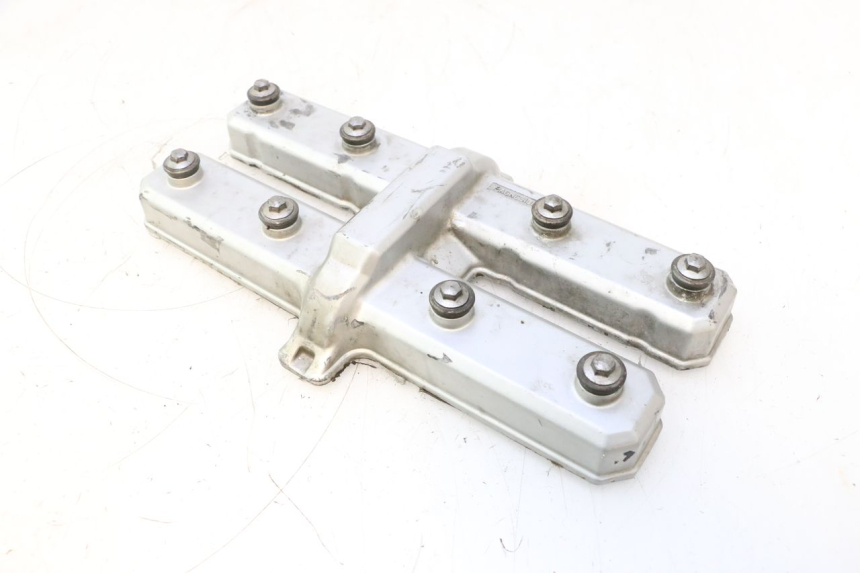 photo de CACHE CULBUTEUR YAMAHA YZF R GENESIS 750 (1993 - 1998) - Détail de la pièce