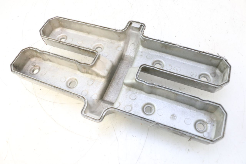 photo de CACHE CULBUTEUR YAMAHA YZF R GENESIS 750 (1993 - 1998) - État de surface