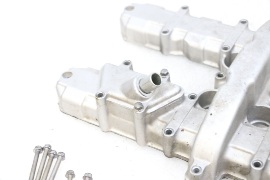 photo de CACHE CULBUTEUR KAWASAKI ZR 7 750 (1999 - 2004) - Vue d’ensemble