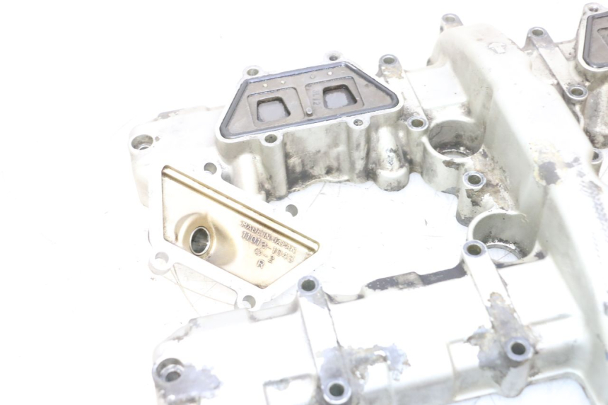 photo de CACHE CULBUTEUR KAWASAKI ZR7 ZR-7 S 750 (1999 - 2004) - Zoom composants