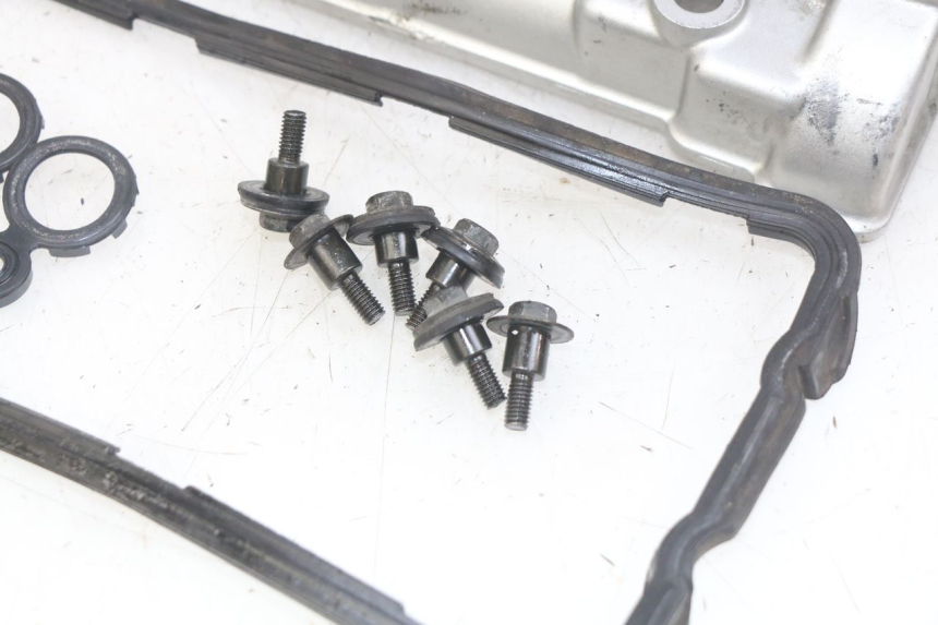 photo de CACHE CULBUTEUR KAWASAKI ZX-6R ZX6R 600 (1995 - 1997) - Vue d’ensemble