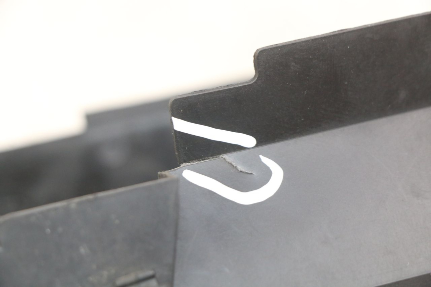 photo de CACHE CYLINDRE KYMCO AGILITY 16+ 4T 50 (2018 - 2023) - Zoom état d’usage